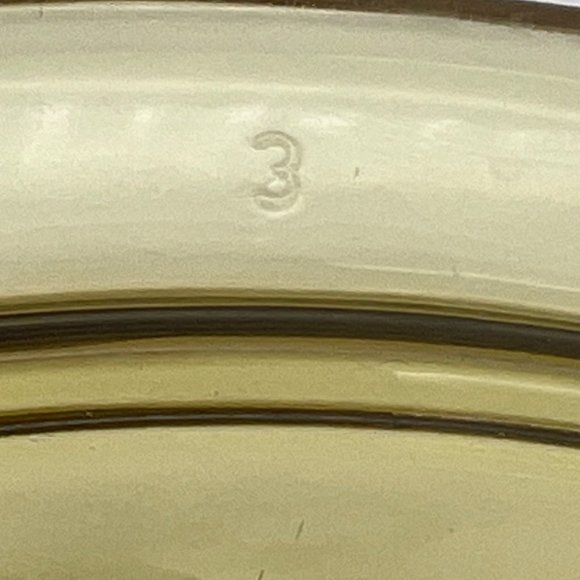 Vintage Amber Glass Round Casserole Dish w/ Handles Mexico 8.25" - Picture 7 of 7